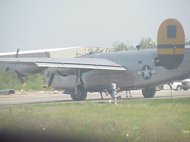 B24-backleft.jpg